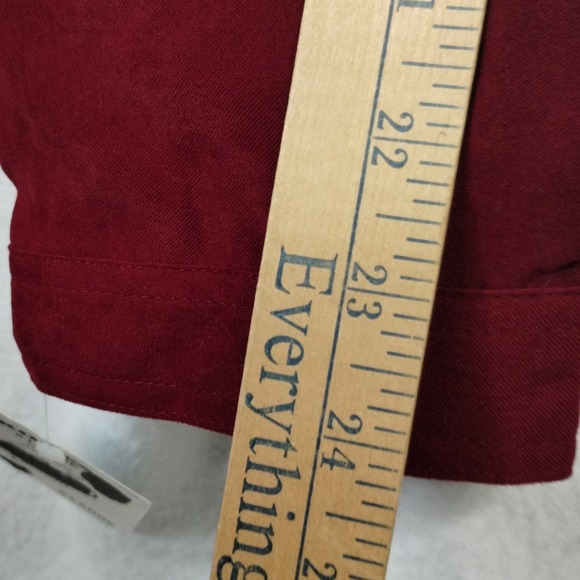 Baby and Me Burgundy Button Down Shirt Blouse Women's XL NWT with double pockets - Picture 8 of 12